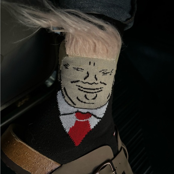 ❤️TRUMP SOCKS❤️ - Picture 4 of 6